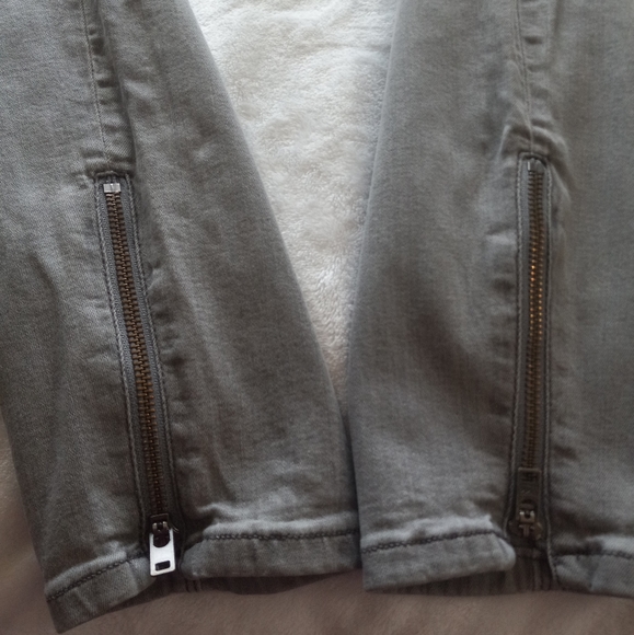 ANN TAYLOR LOFT DENIM JEAN. WOMENS PETITES SIZE 0. - Picture 9 of 16